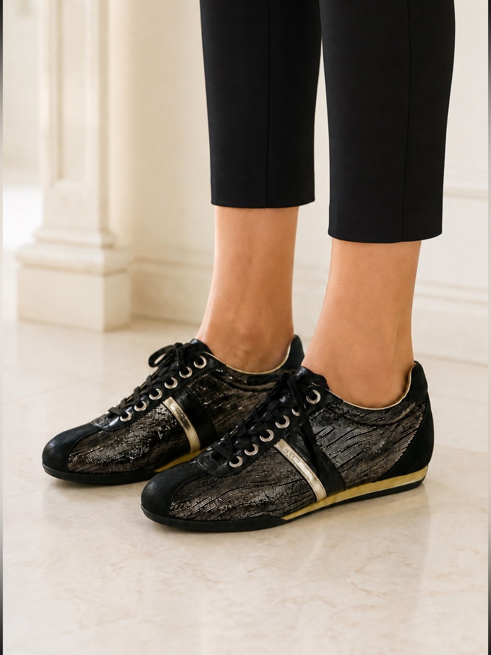 Vintage women Geox Black and Gold Metallic Lace-Up Espadrille❤️6.5